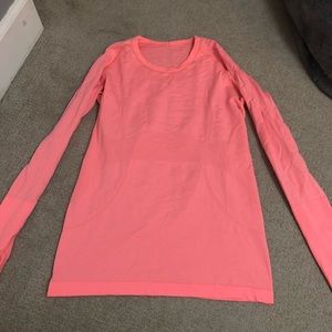 LULULEMON LONG SLEEVE